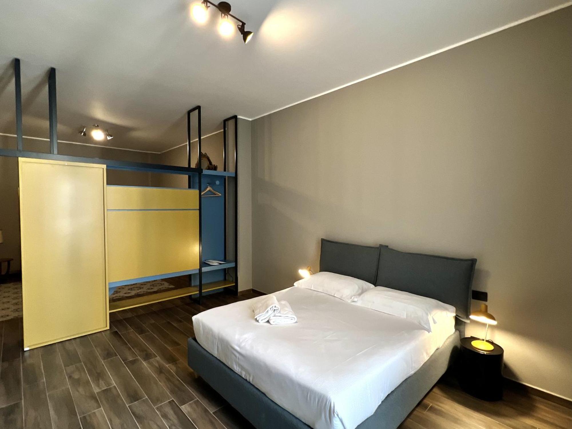 Palazzo Zippitelli Apartments Bari Bilik gambar