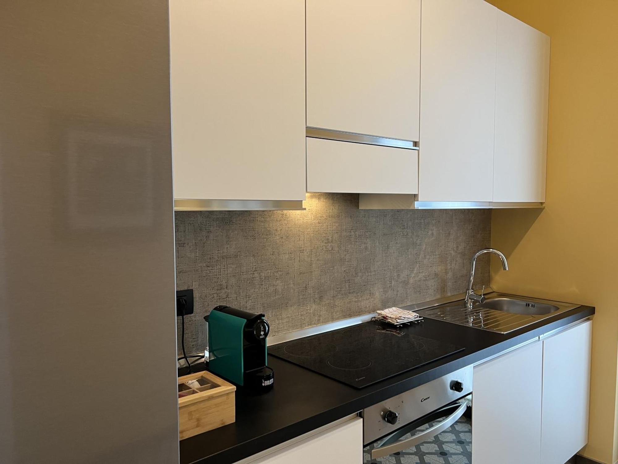 Palazzo Zippitelli Apartments Bari Bilik gambar